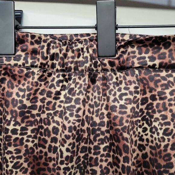 Torrid Skirt‎ Women Size XL Midi Leopard Print Full Circle Skater Goth Mob Wife - Picture 3 of 7
